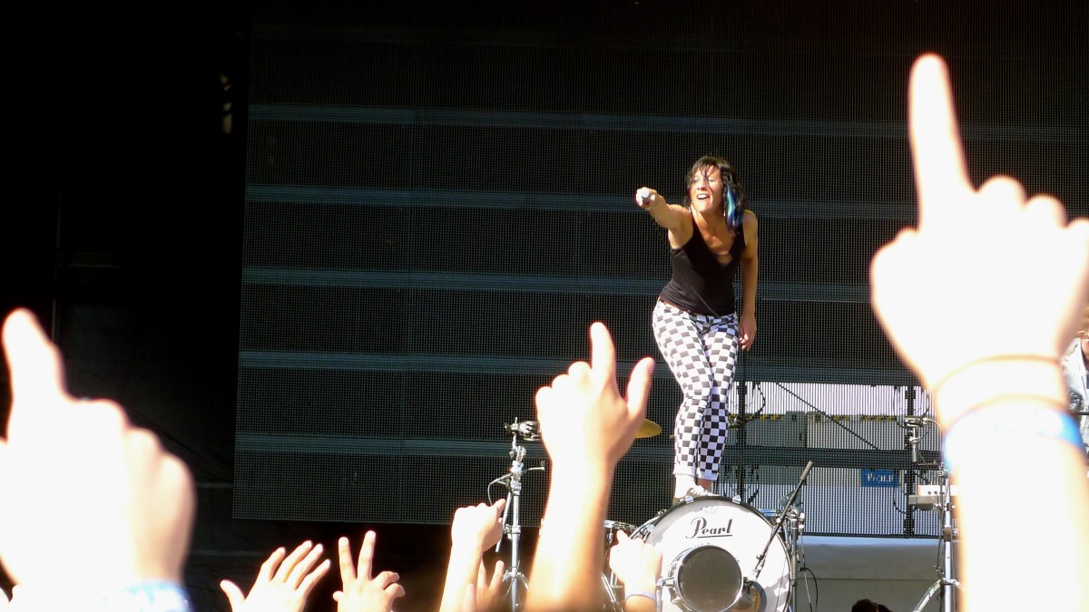 Matt and Kim Groovin the Moo Canberra Australian Live 2013