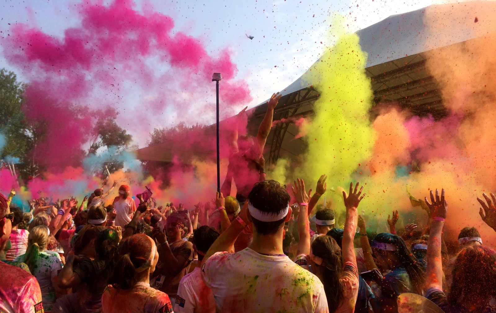Tickle Me Pink: Color Run Canberra | Snapshots and Needle Drops